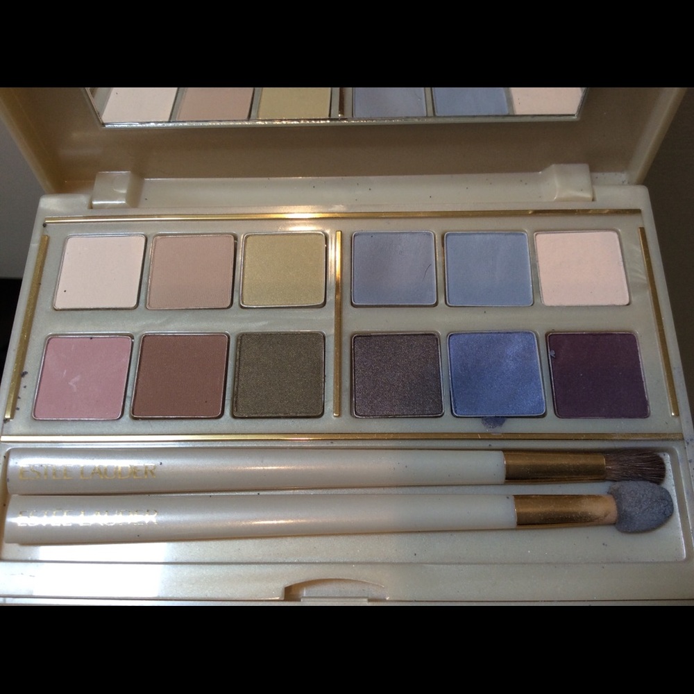 Estée Lauder eyeshadow pallet